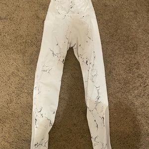 Buffbunny marble leggings